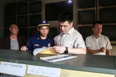 夏禹槳督查重點(diǎn)時(shí)段安全生產(chǎn)重大隱患“清剿戰(zhàn)”行動(dòng)工作